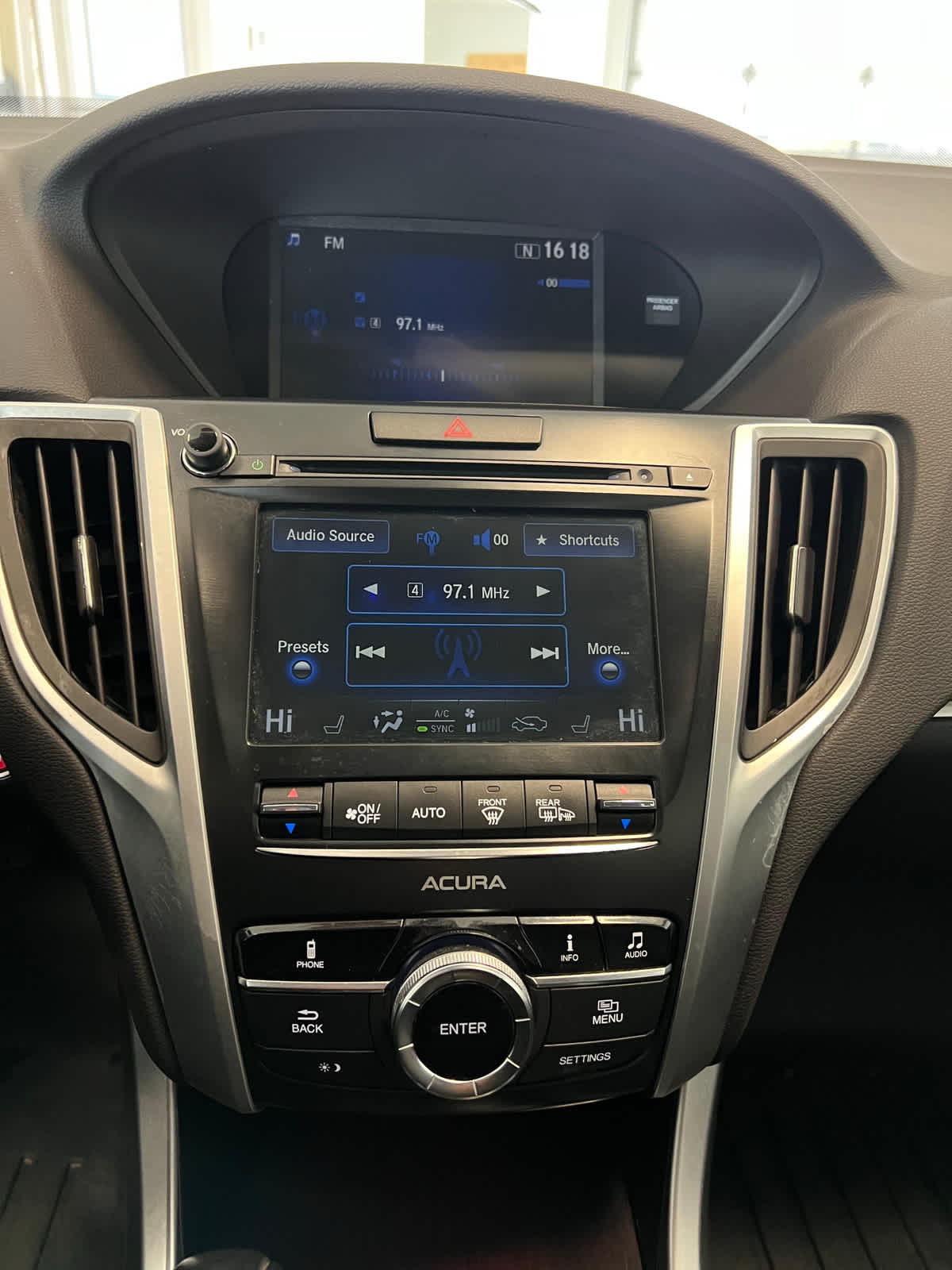 2015 Acura TLX 4dr Sdn FWD