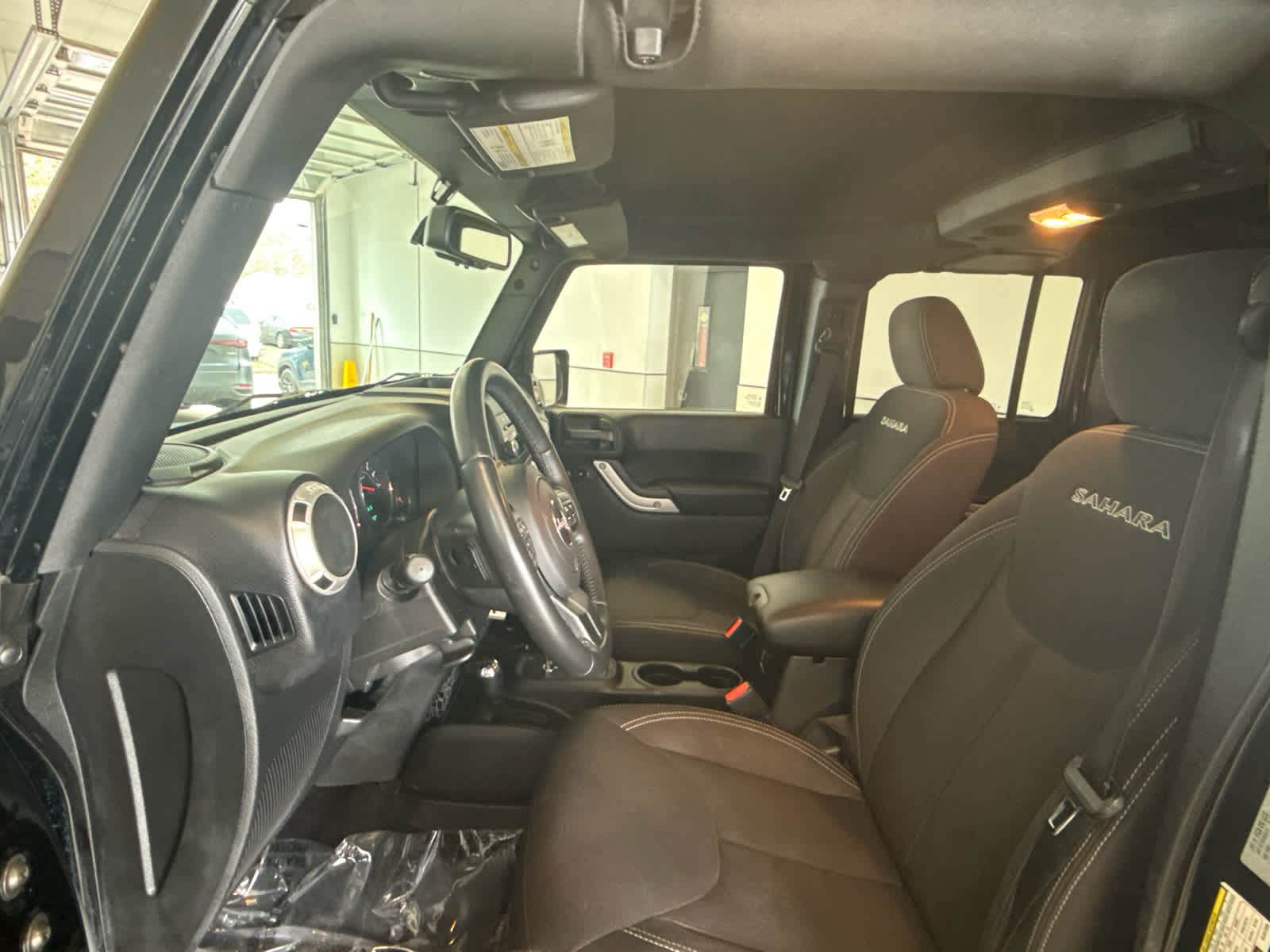 2016 Jeep Wrangler Unlimited 4WD 4dr Sahara