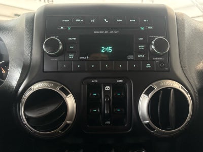 2016 Jeep Wrangler Unlimited 4WD 4dr Sahara