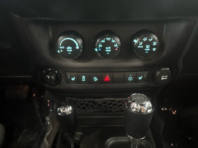 2016 Jeep Wrangler Unlimited 4WD 4dr Sahara