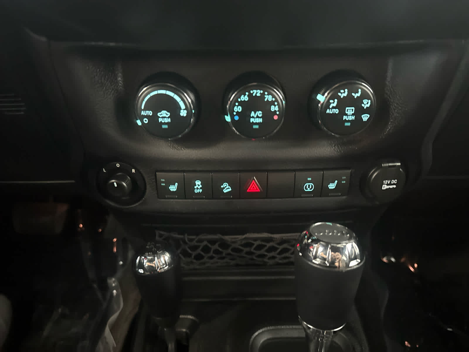 2016 Jeep Wrangler Unlimited 4WD 4dr Sahara