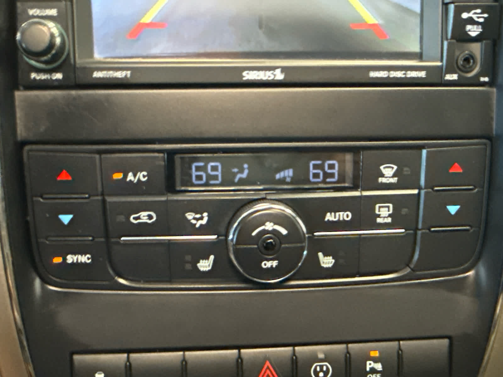 2013 Jeep Grand Cherokee 4WD 4dr Laredo