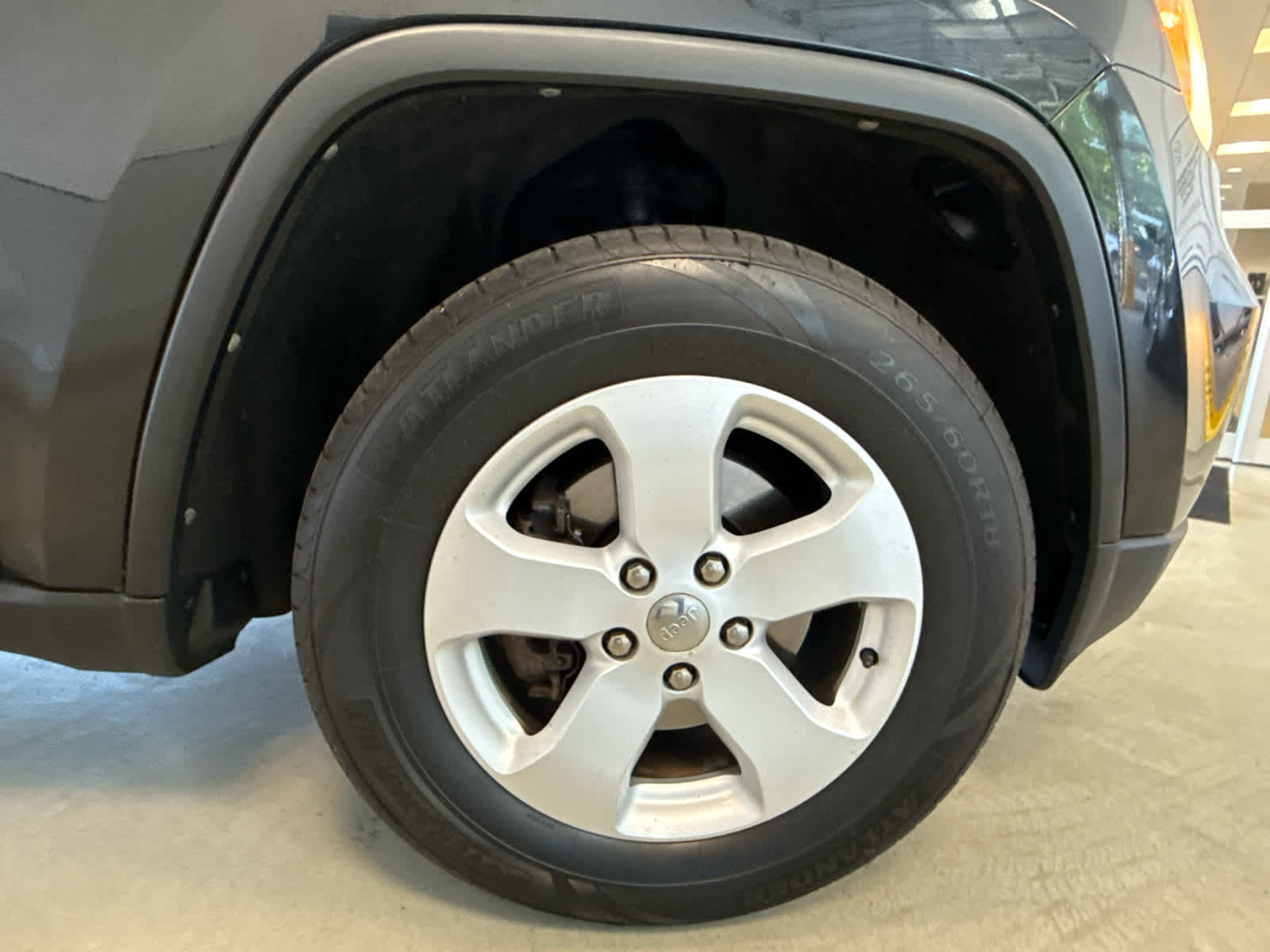 2013 Jeep Grand Cherokee 4WD 4dr Laredo