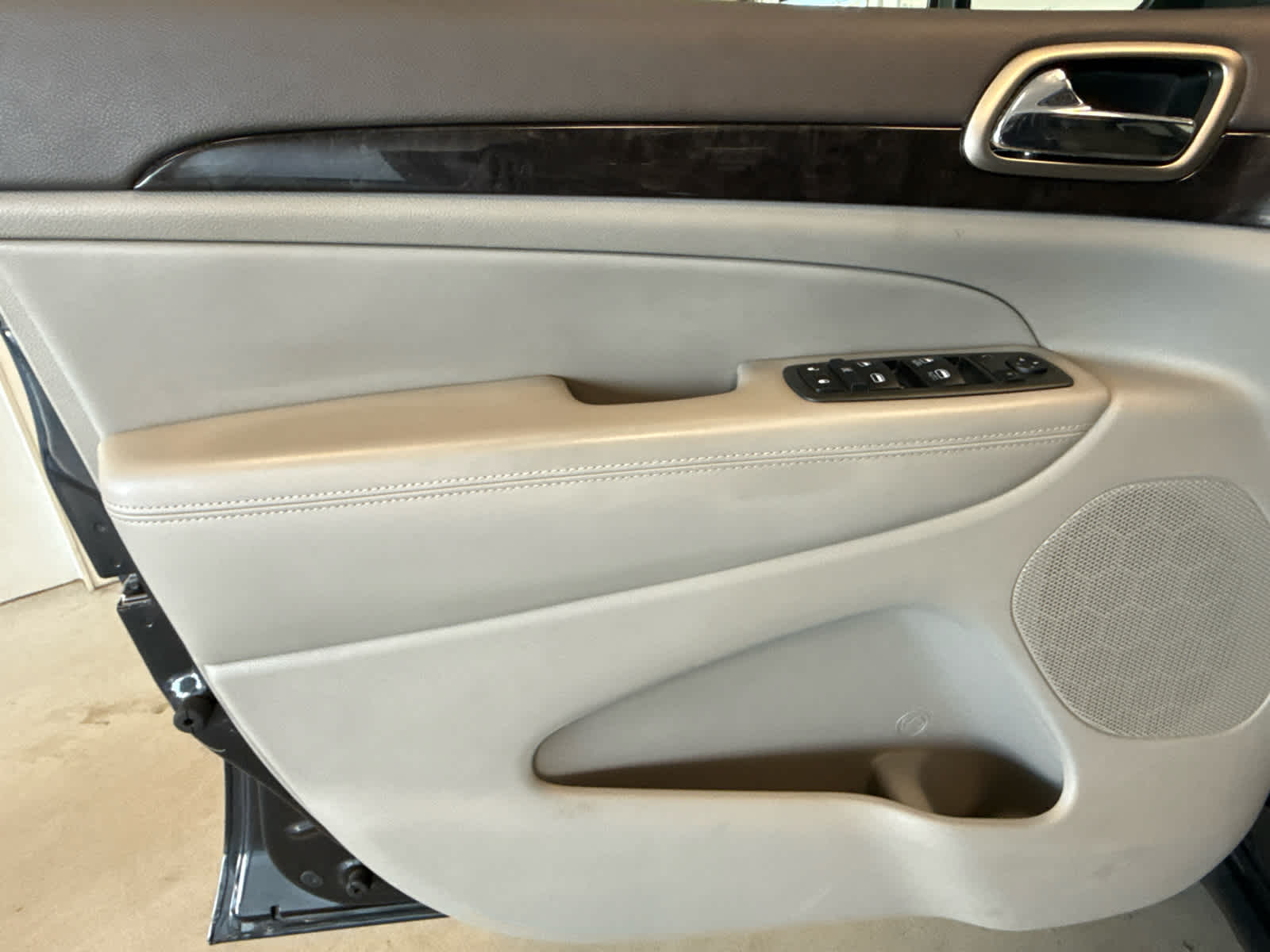 2013 Jeep Grand Cherokee 4WD 4dr Laredo