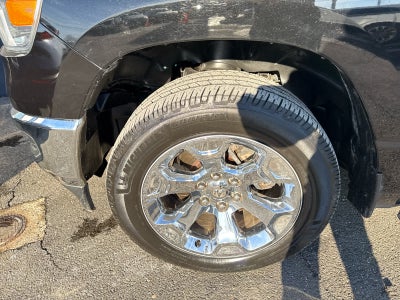 2019 RAM 1500 Big Horn/Lone Star 4x4 Crew Cab 57 Box