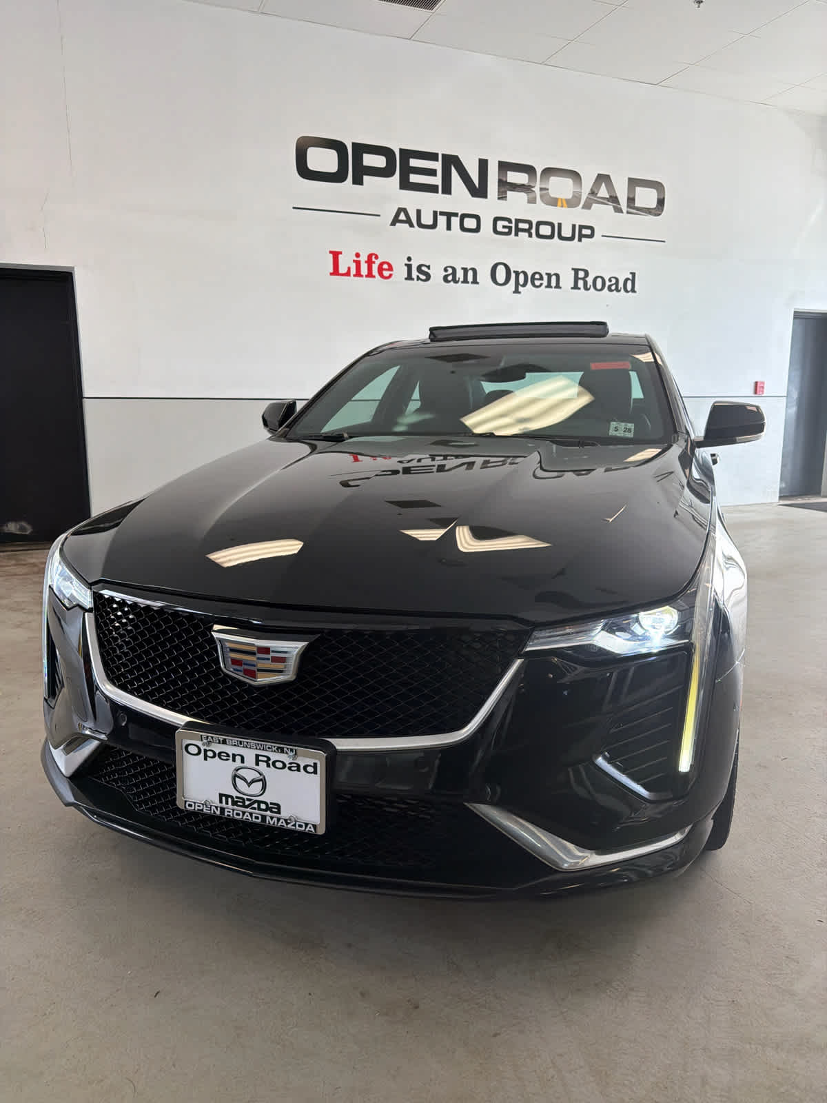 2023 Cadillac CT4 4dr Sdn Sport