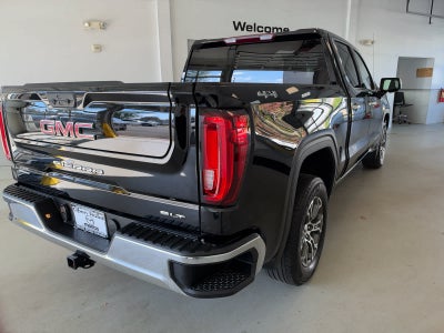 2025 GMC Sierra 1500 4WD Crew Cab 147 SLT