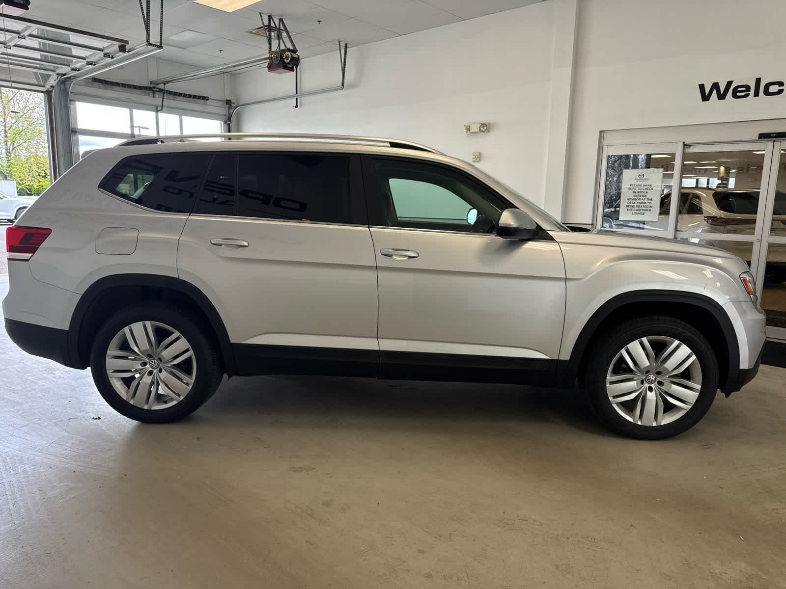 2019 Volkswagen Atlas 3.6L V6 SE w/Technology 4MOTION