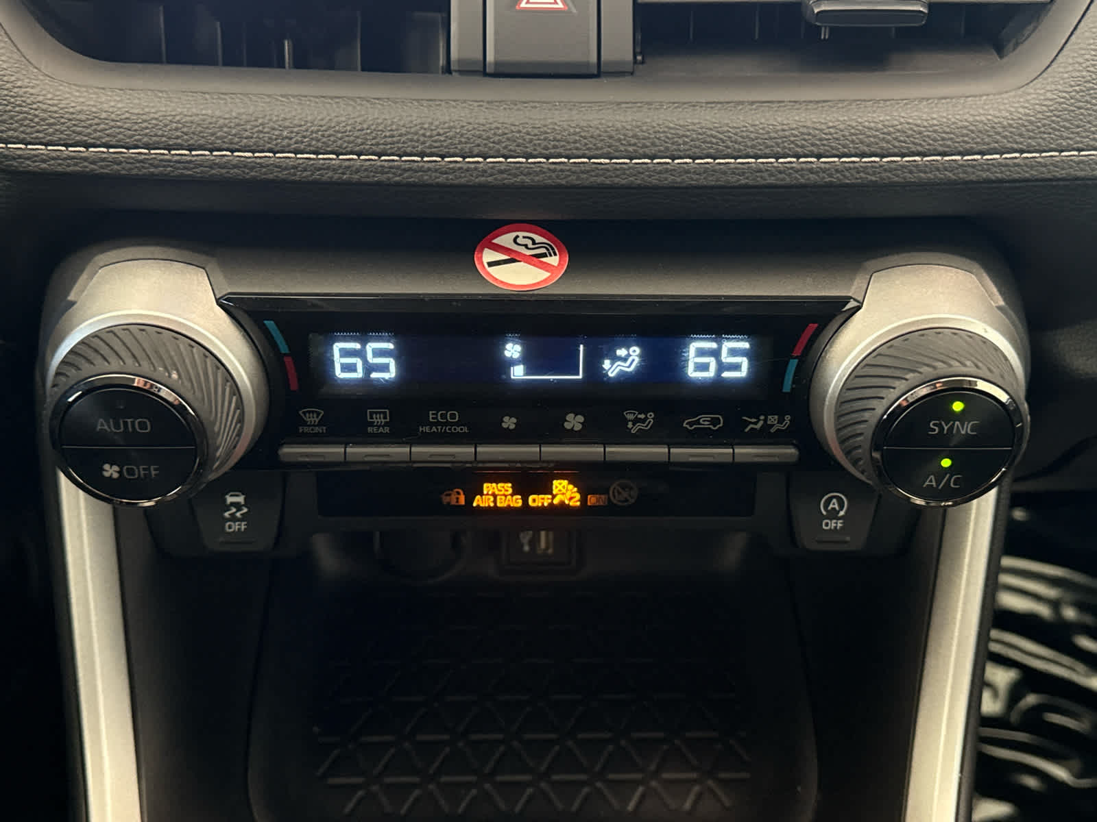 2024 Toyota RAV4 XLE AWD