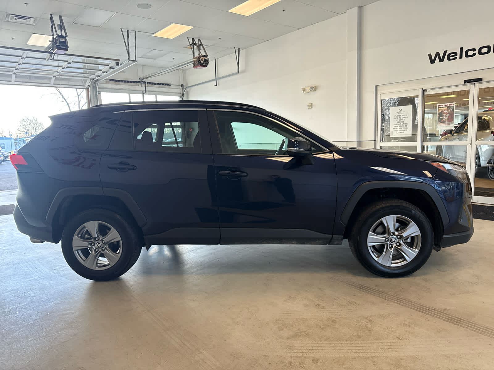 2024 Toyota RAV4 XLE AWD