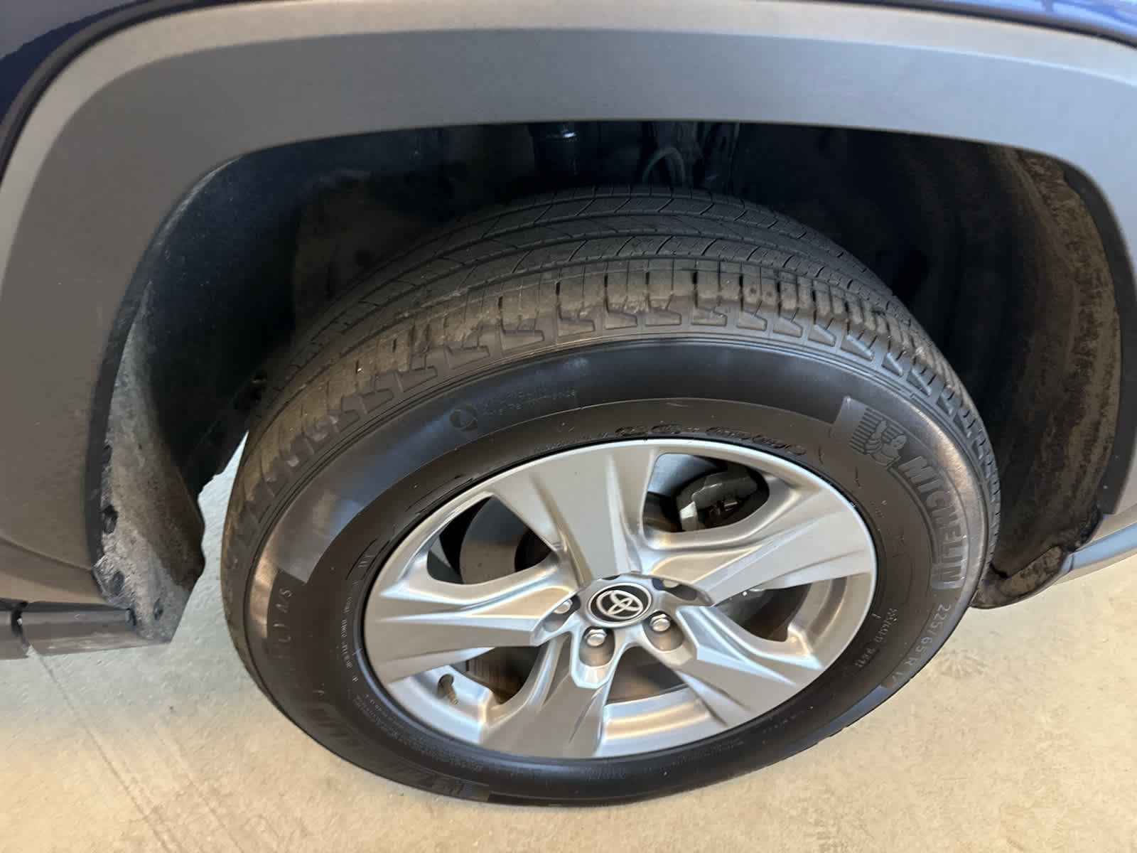 2024 Toyota RAV4 XLE AWD