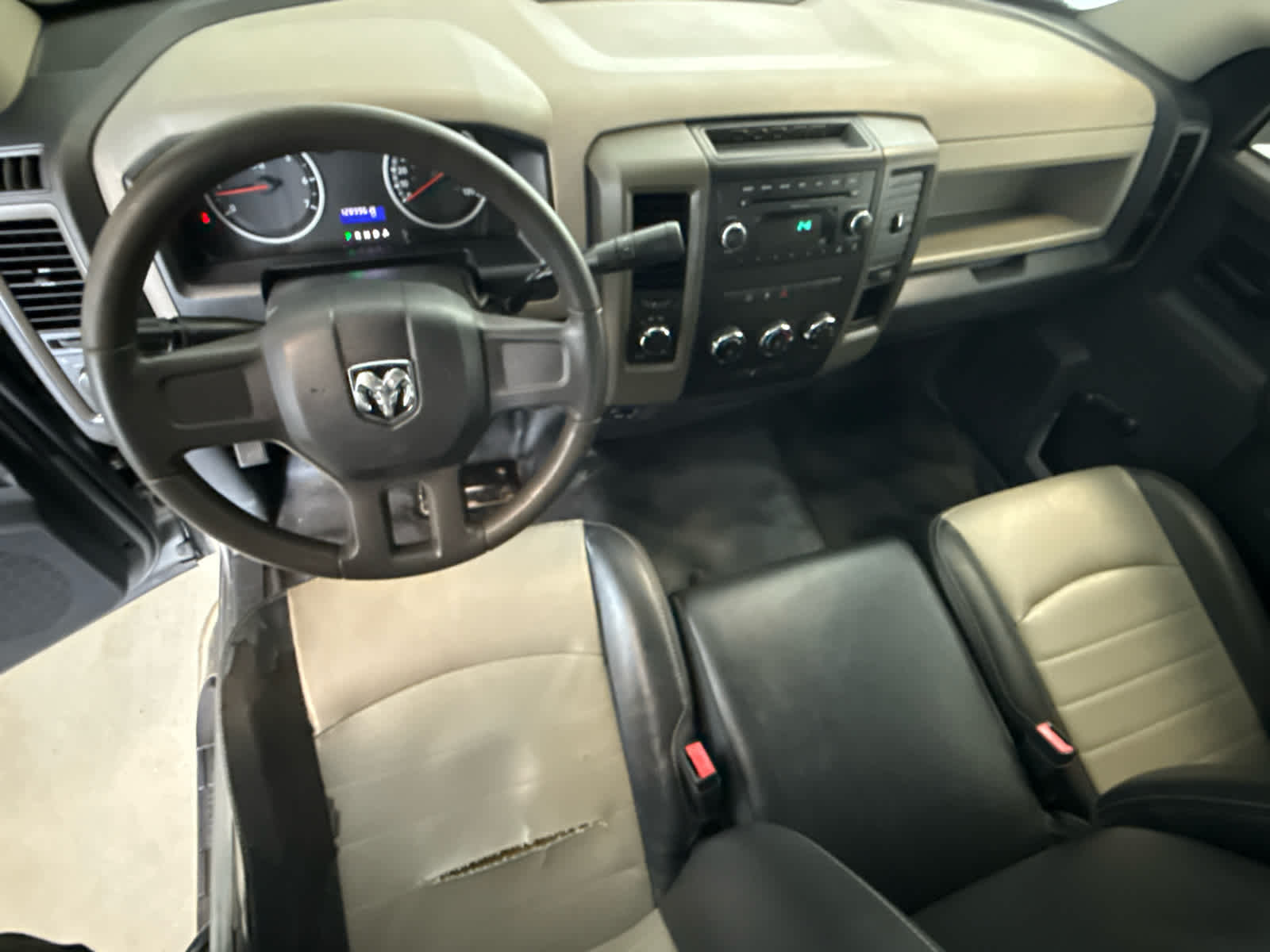 2011 RAM 1500 4WD Reg Cab 120.5 Express