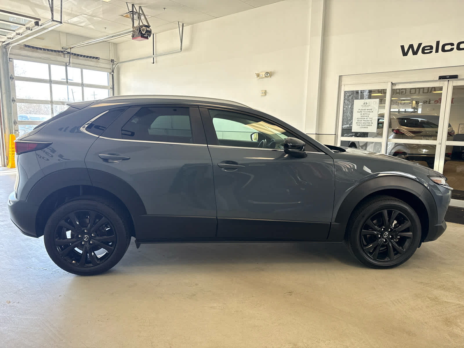 2023 Mazda Mazda CX-30 2.5 S Carbon Edition AWD