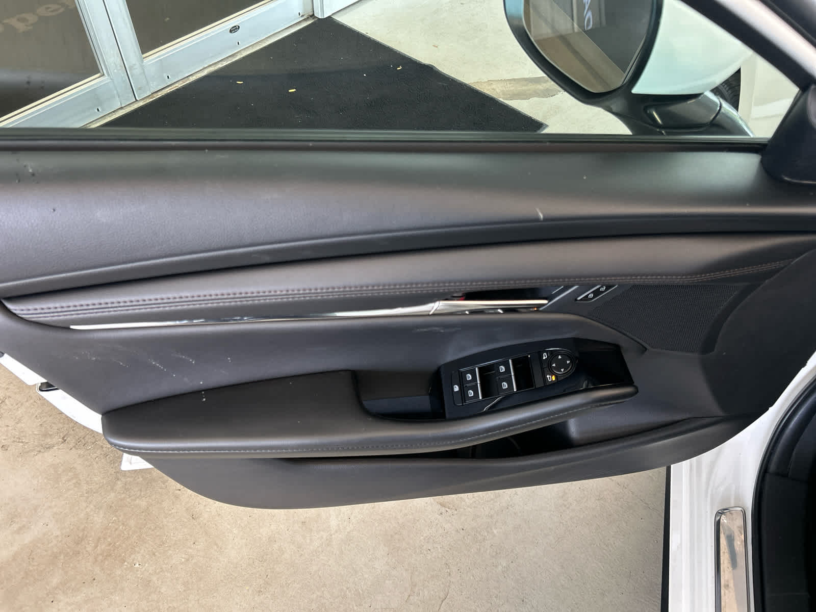 2024 Mazda MAZDA3 2.5 S Preferred FWD