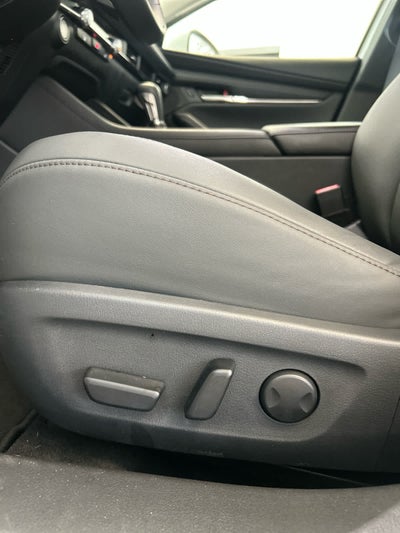 2024 Mazda MAZDA3 2.5 S Preferred FWD