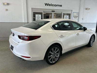 2024 Mazda MAZDA3 2.5 S Preferred FWD