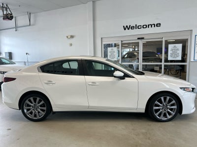 2024 Mazda MAZDA3 2.5 S Preferred FWD