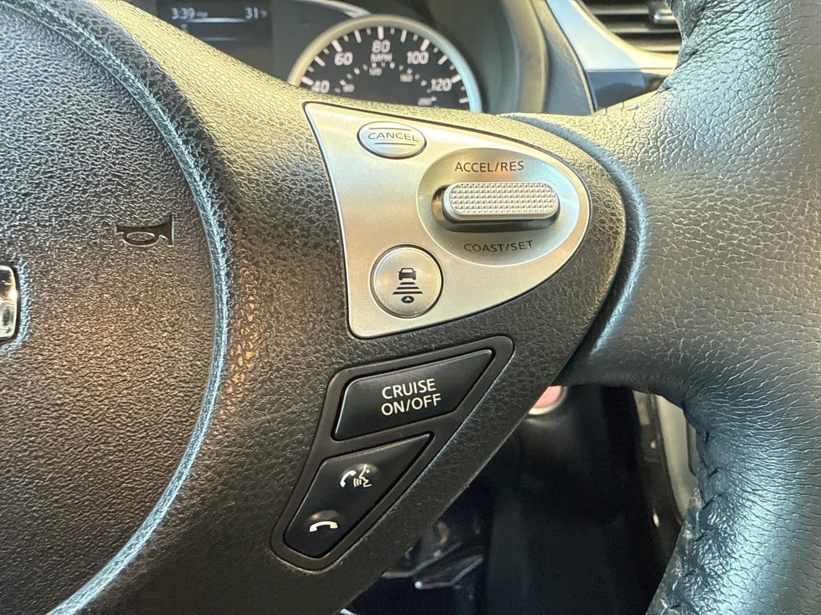 2016 Nissan Sentra 4dr Sdn I4 CVT SL