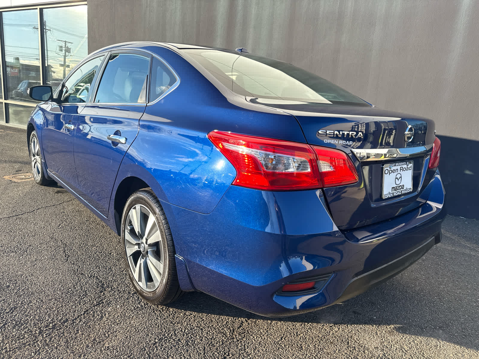 2016 Nissan Sentra 4dr Sdn I4 CVT SL