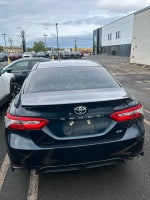 2018 Toyota Camry SE Auto