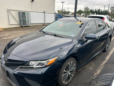 2018 Toyota Camry SE Auto