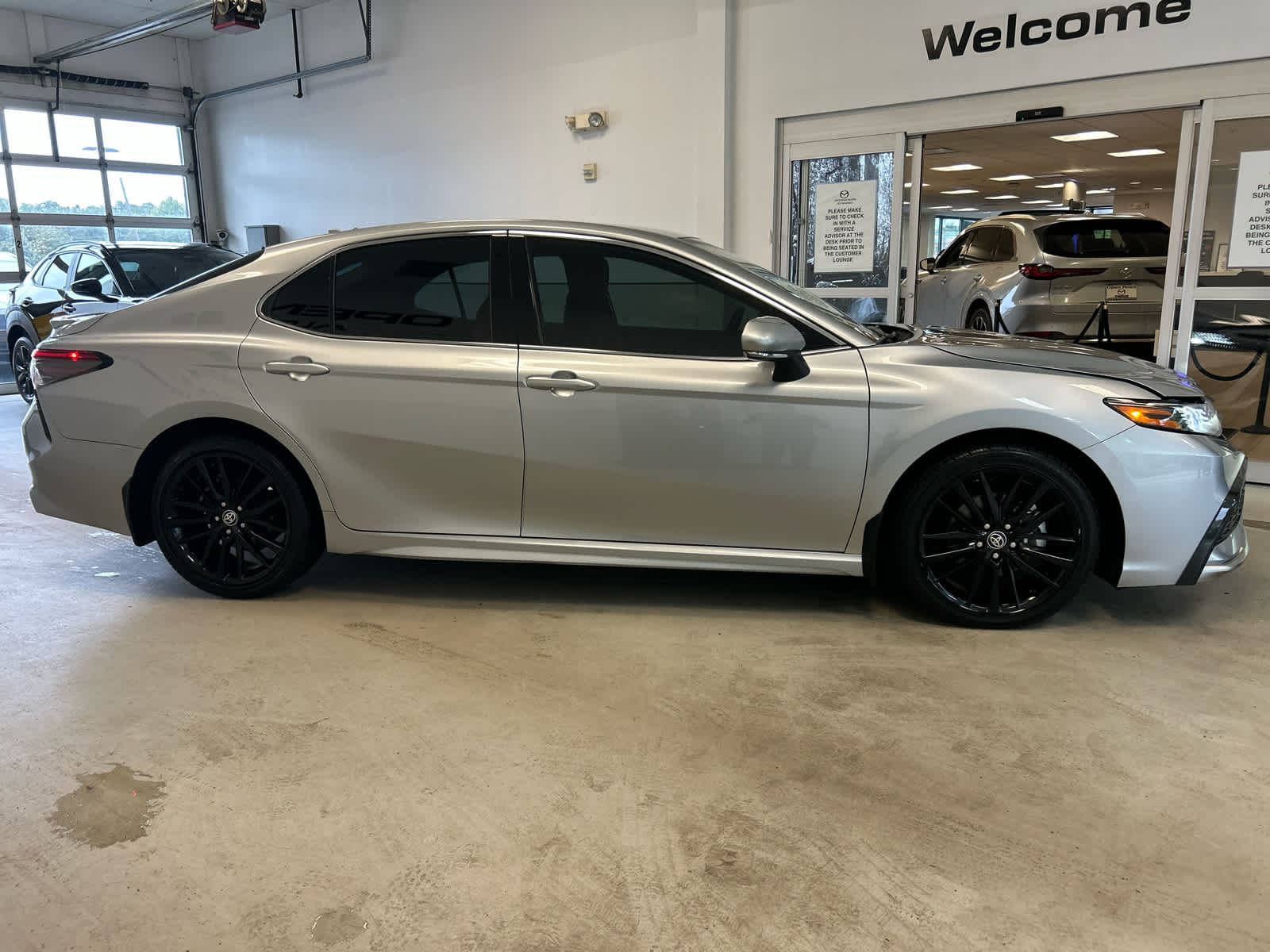 2023 Toyota Camry XSE Auto