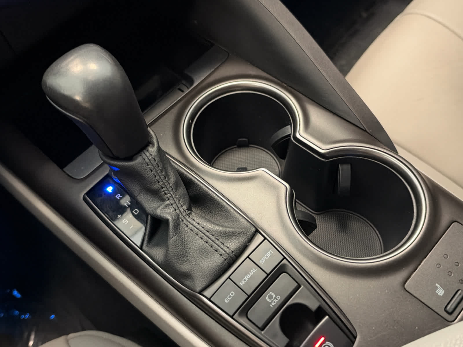 2024 Toyota Camry XSE Auto
