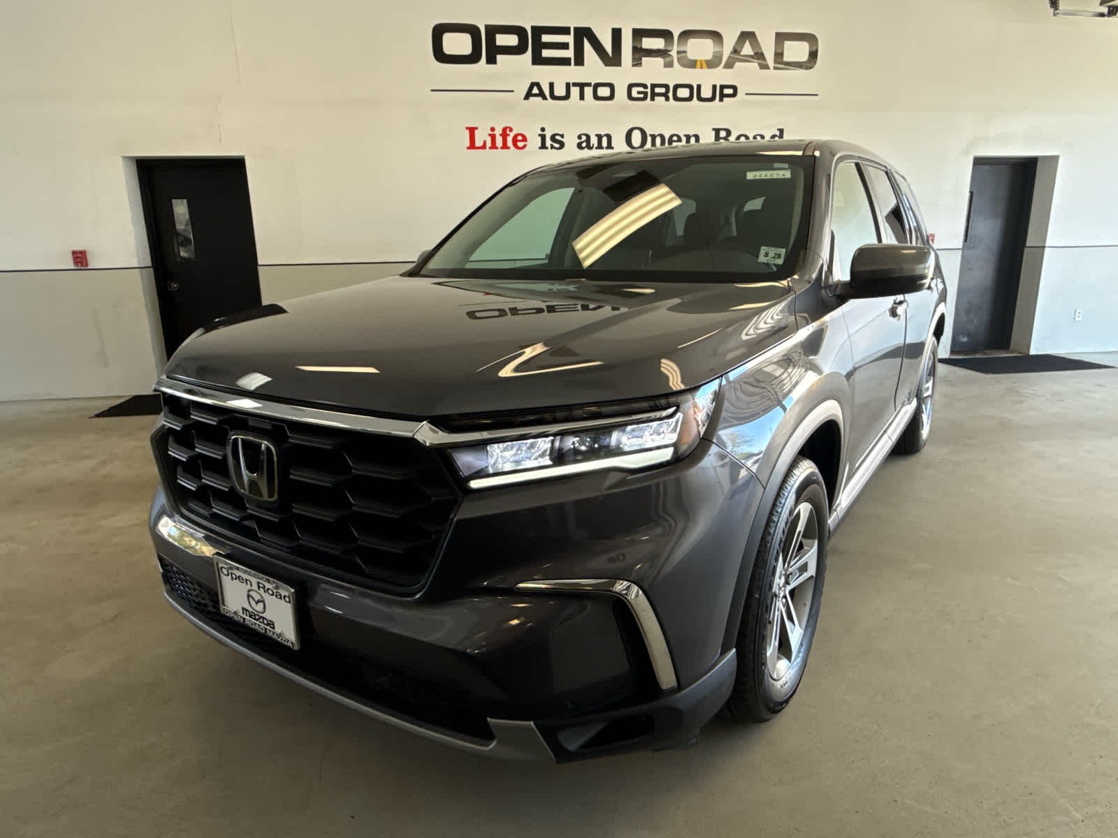 2023 Honda Pilot EX-L 8 Passenger AWD