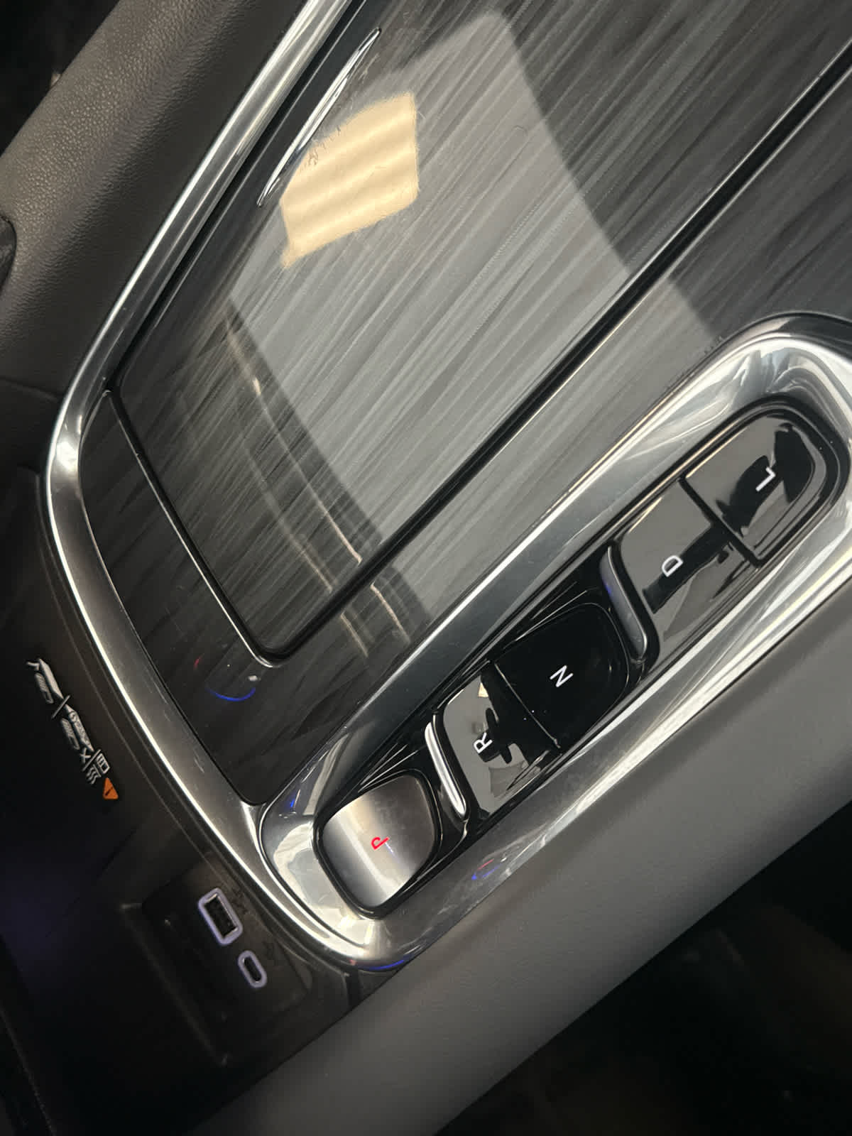 2023 Buick Enclave FWD 4dr Essence