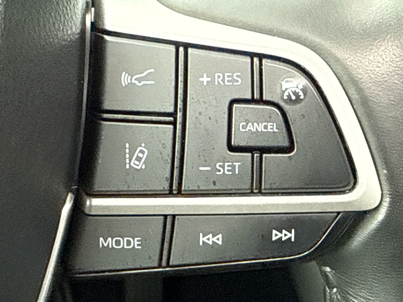 2022 Toyota Highlander XLE AWD