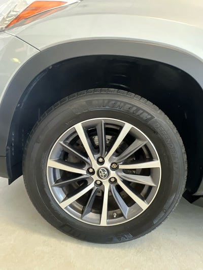 2017 Toyota Highlander XLE V6 AWD
