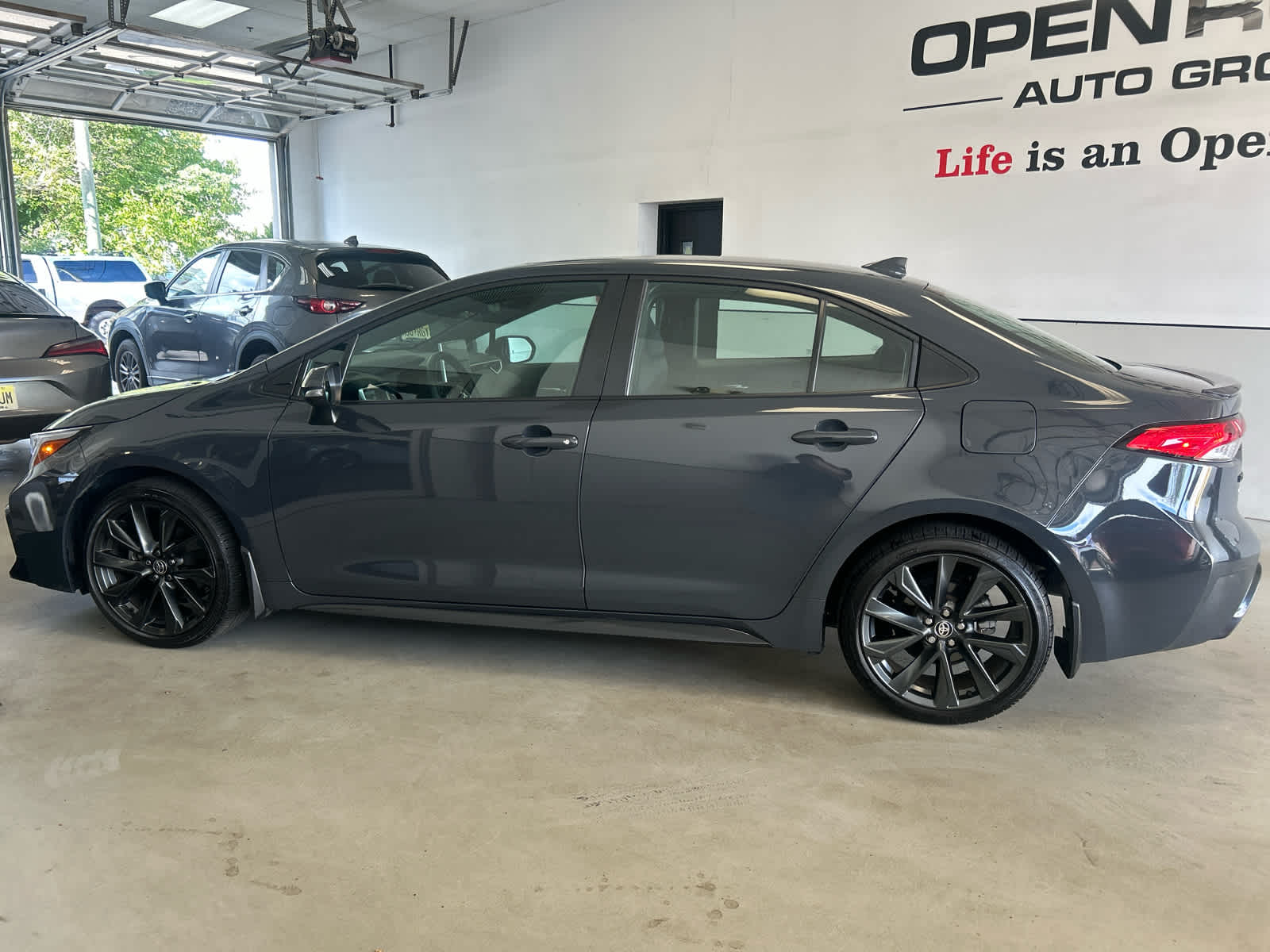 2025 Toyota Corolla SE CVT
