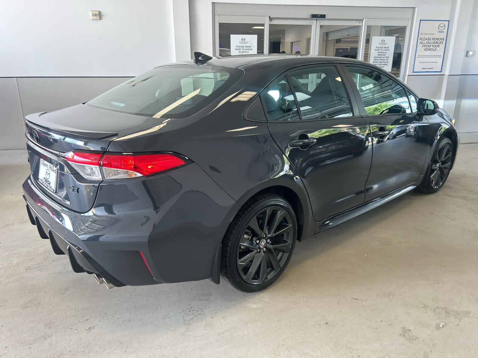 2025 Toyota Corolla SE CVT