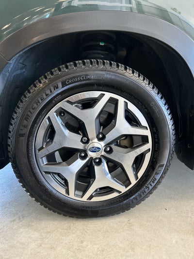 2024 Subaru Forester Premium AWD