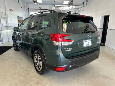 2024 Subaru Forester Premium AWD