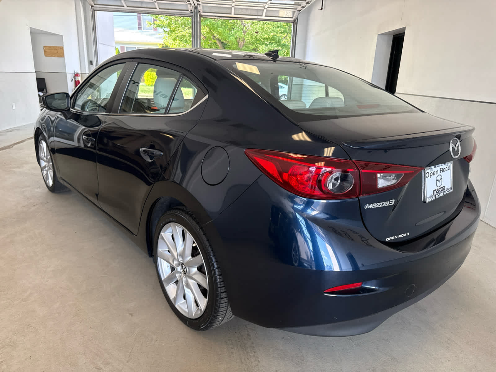 2017 Mazda Mazda3 4-Door Grand Touring Auto