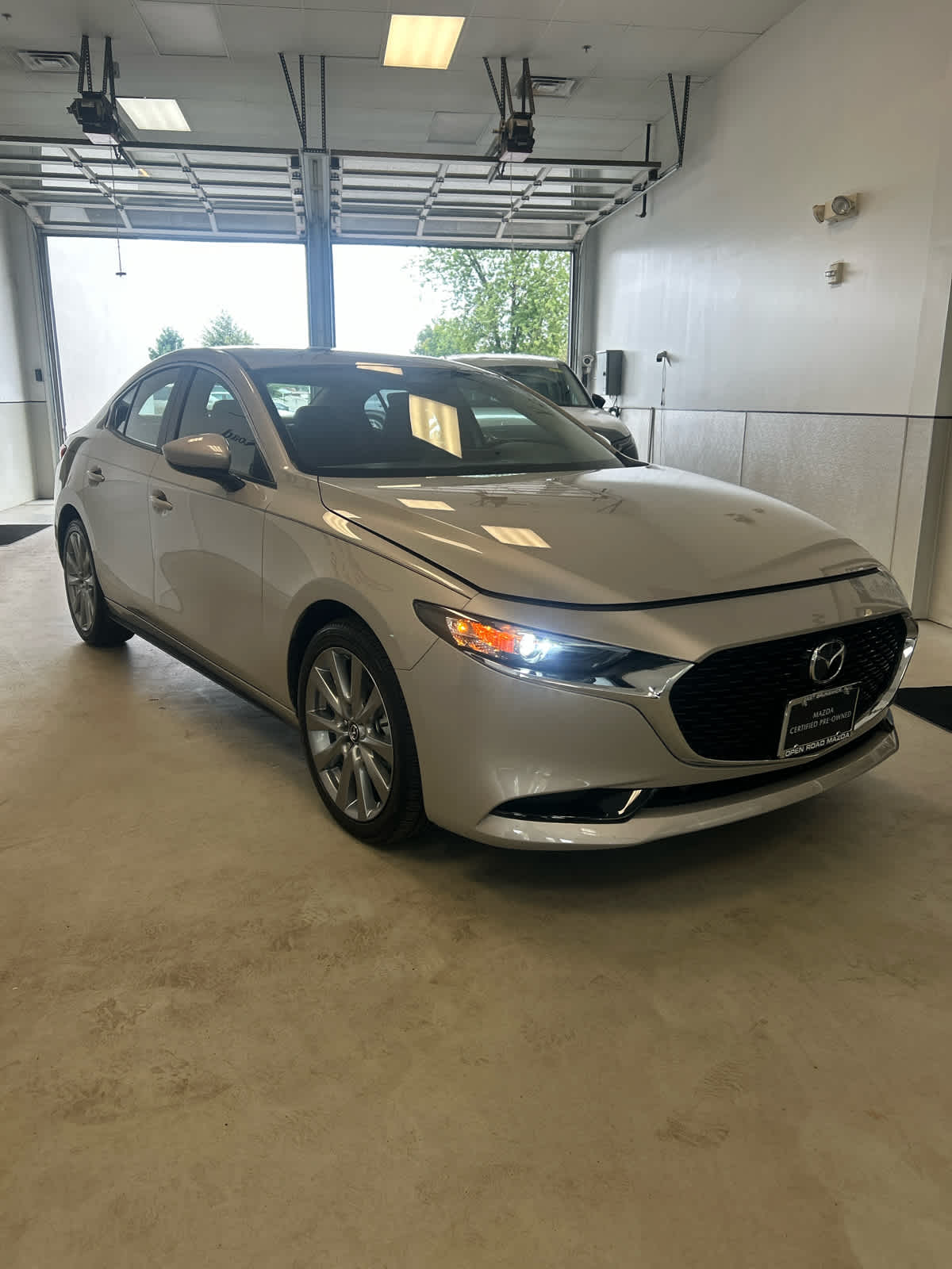 2026 Mazda MAZDA3 2.5 S Preferred FWD