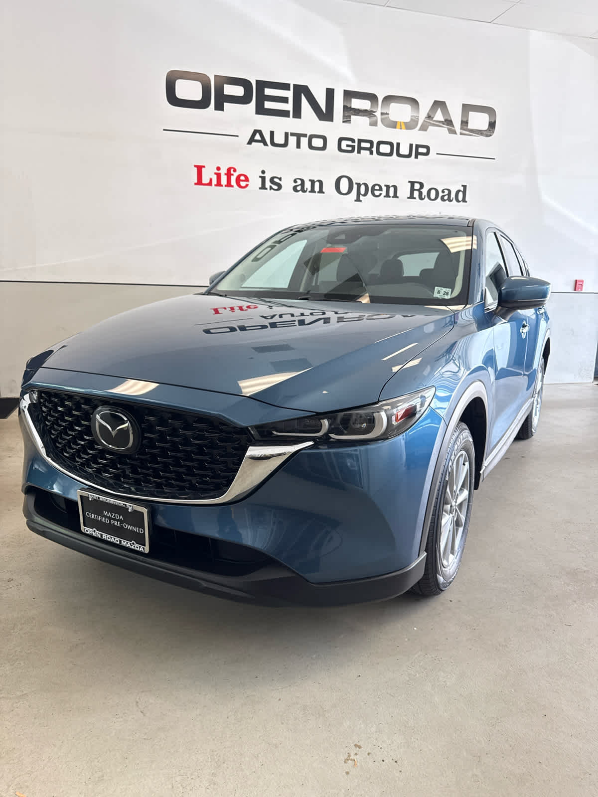 2023 Mazda CX-5 S Select Package Auto AWD's photo