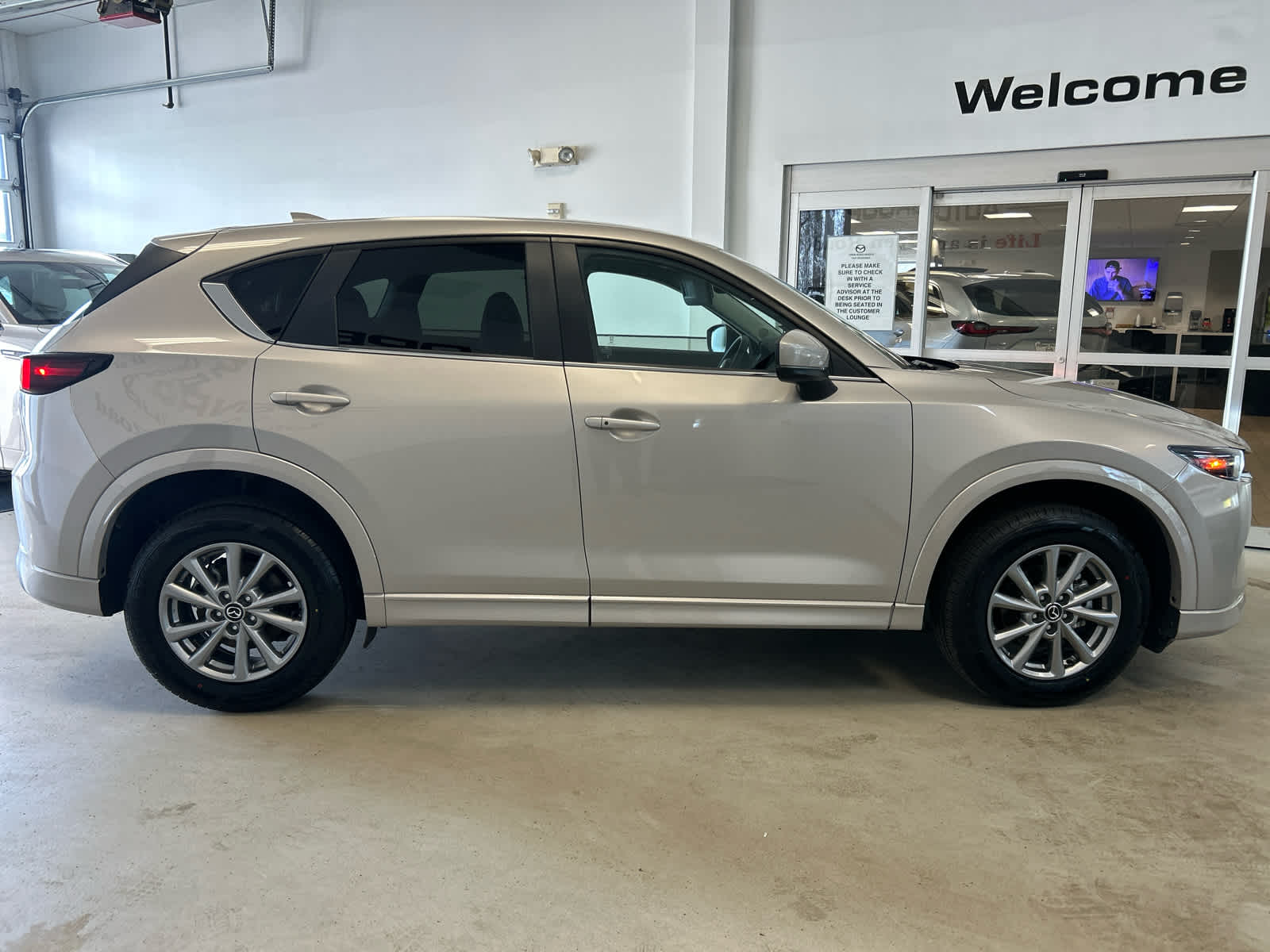 2025 Mazda Mazda CX-5 2.5 S Preferred Package AWD