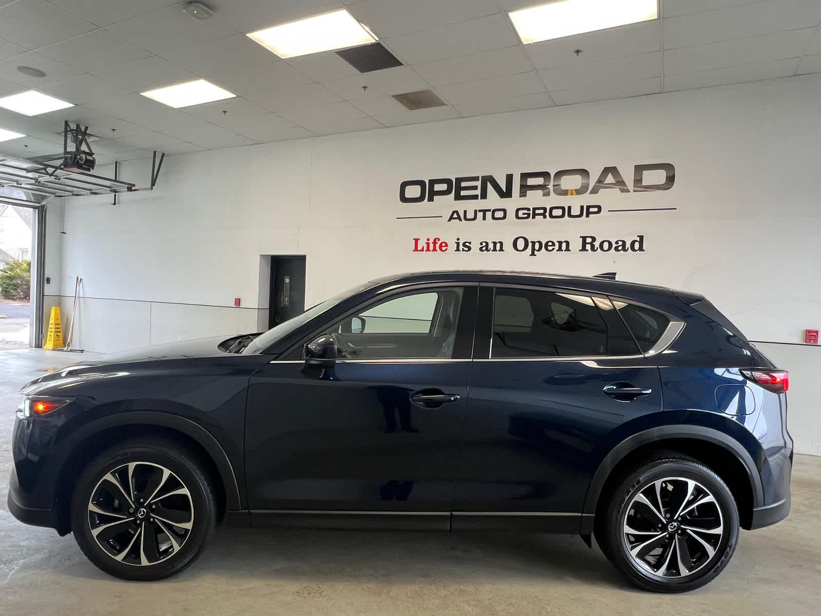 2023 Mazda Mazda CX-5 2.5 S Premium Package AWD