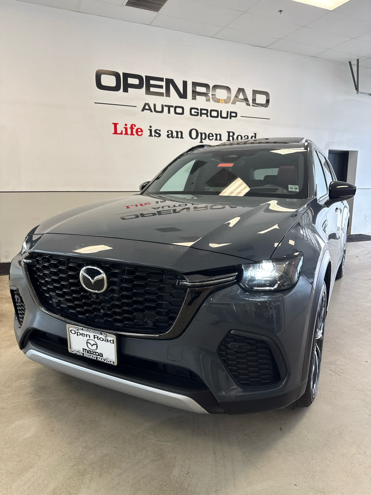 2025 Mazda CX-70 PHEV Premium Plus AWD's photo