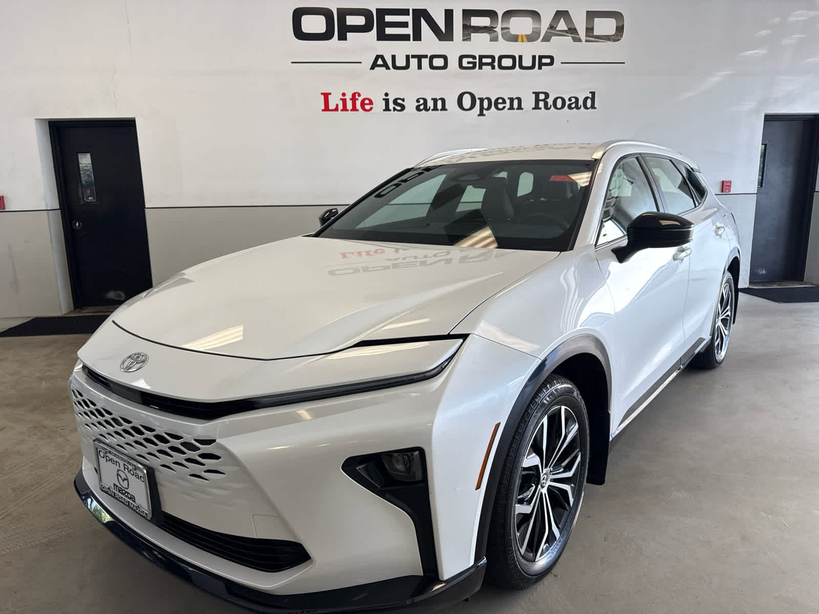 2025 Toyota Crown Signia XLE AWD