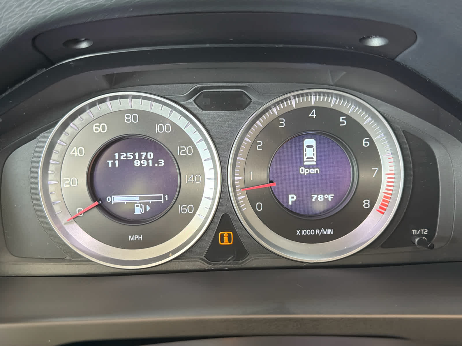 2012 Volvo S60 FWD 4dr Sdn T5 w/Moonroof