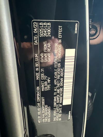 2023 Volvo XC40 B5 AWD Plus Dark Theme